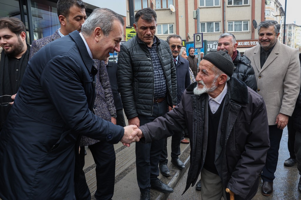 Sivas’ta yeni akıllı ve kapalı duraklar hizmete sunuldu
