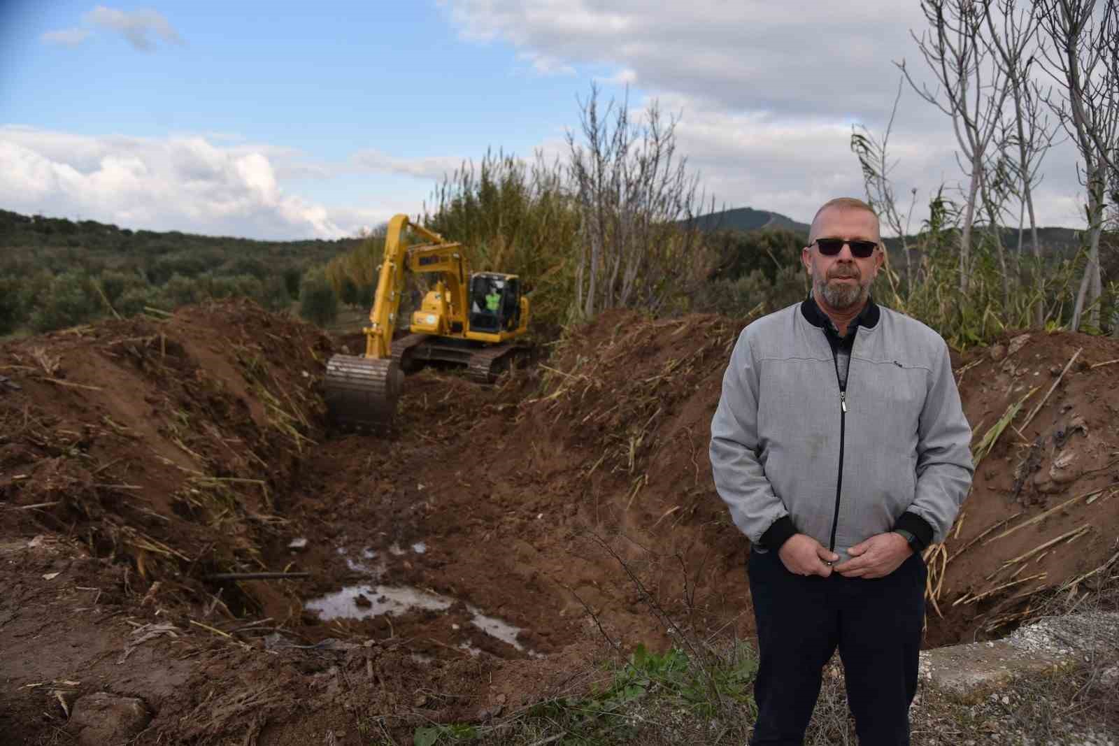 Manisa’da dere temizlikleri devam ediyor
