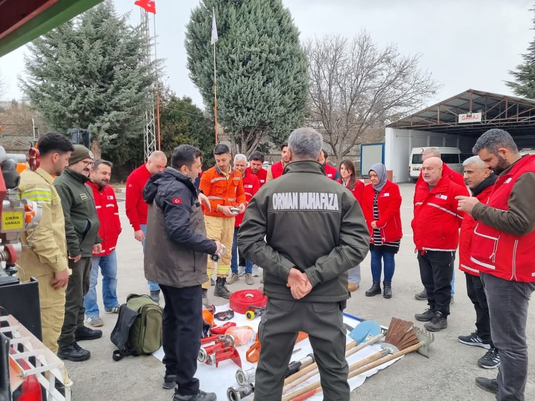 Elazığ’da orman yangınlarına müdahale eğitimi
