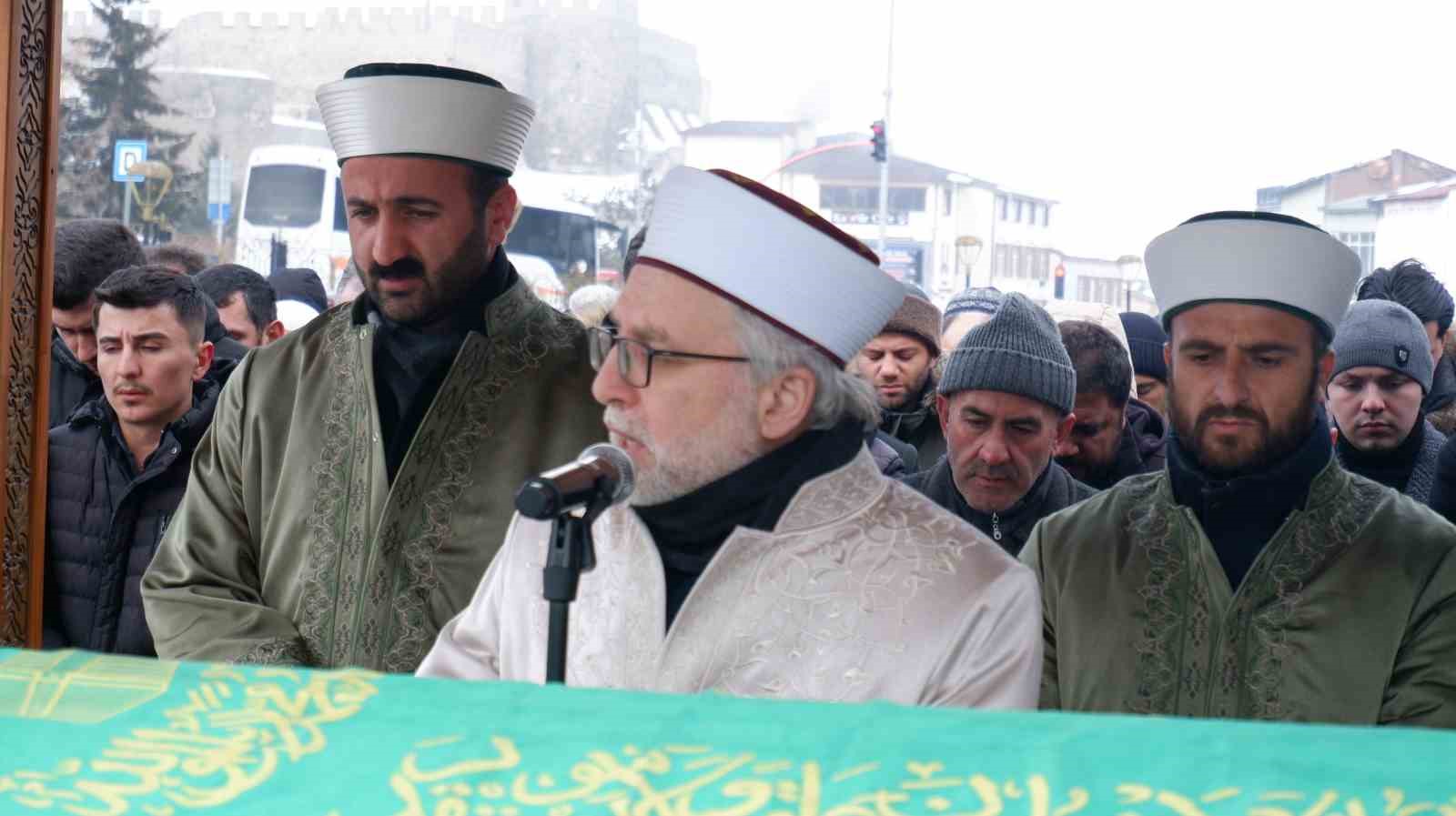 Genç imam sobadan zehirlendi
